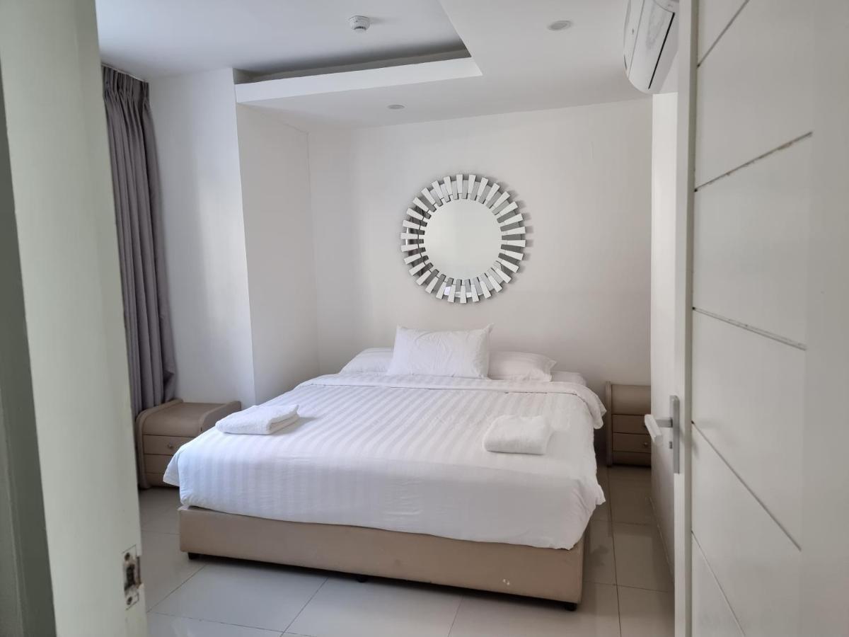 Chequers Suites Subic Bay Olongapo Eksteriør billede