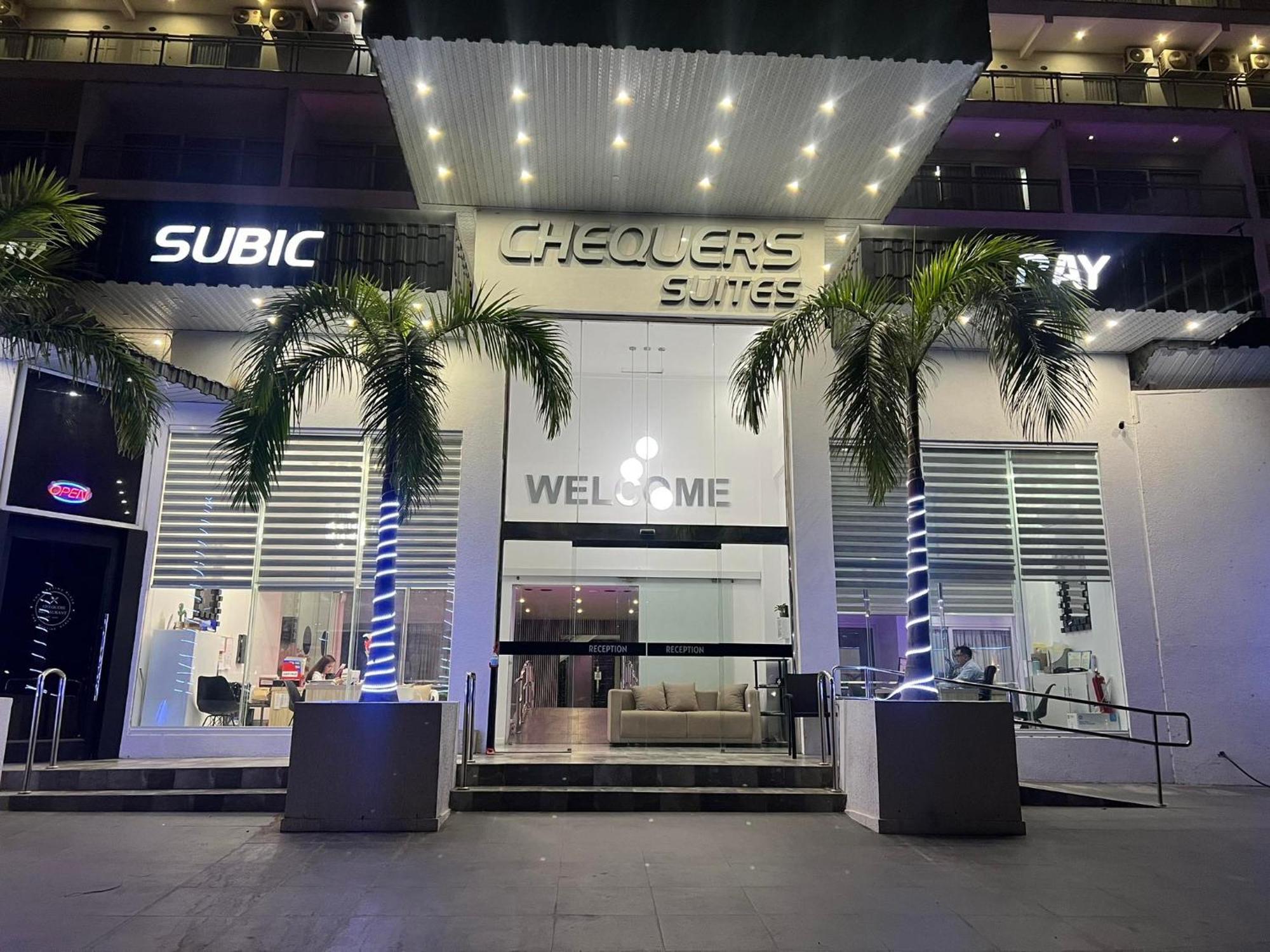 Chequers Suites Subic Bay Olongapo Eksteriør billede