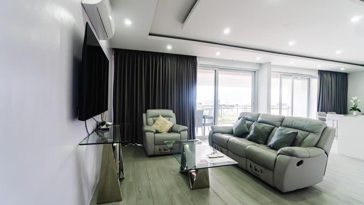 Chequers Suites Subic Bay Olongapo Eksteriør billede