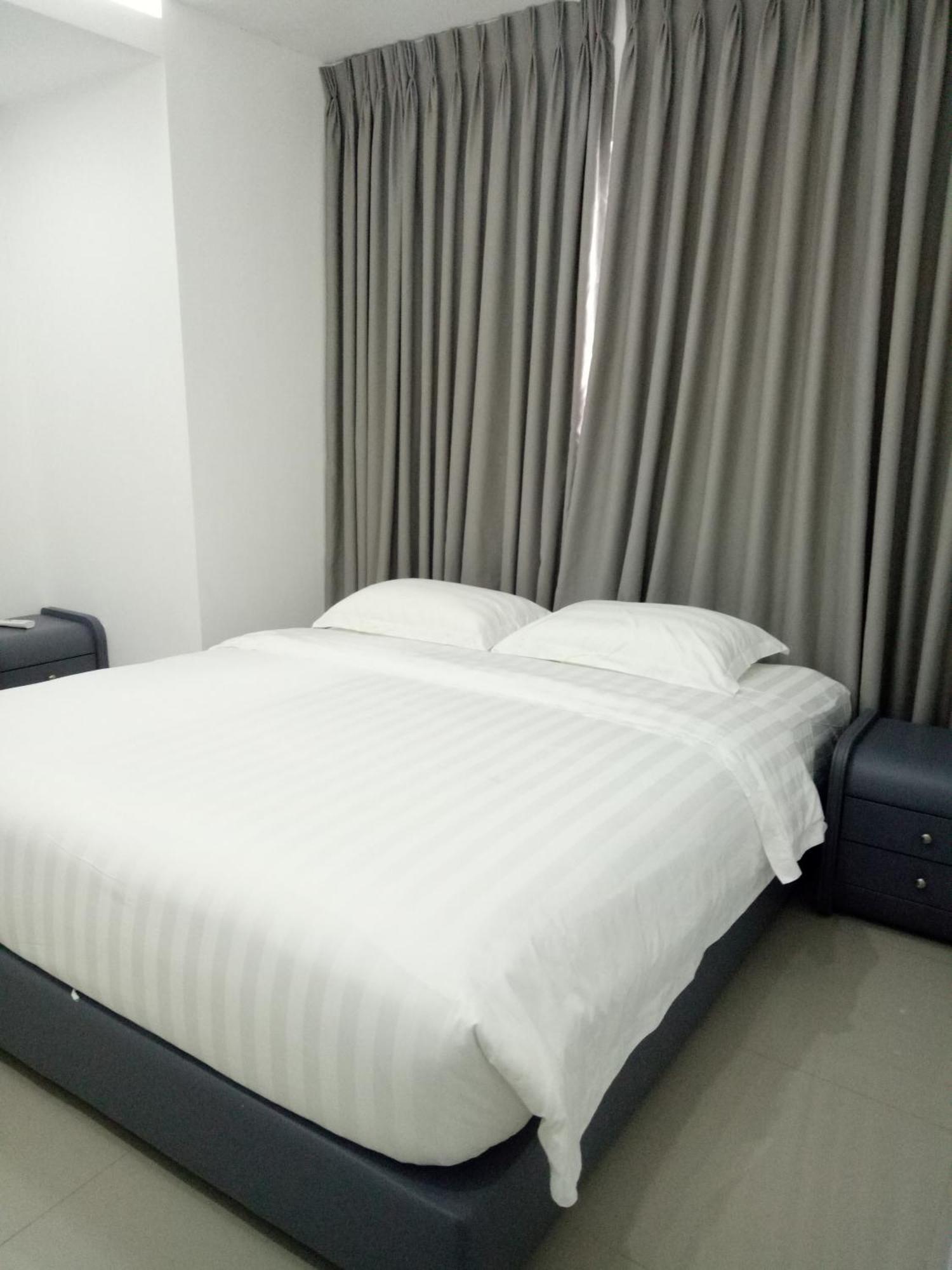 Chequers Suites Subic Bay Olongapo Eksteriør billede