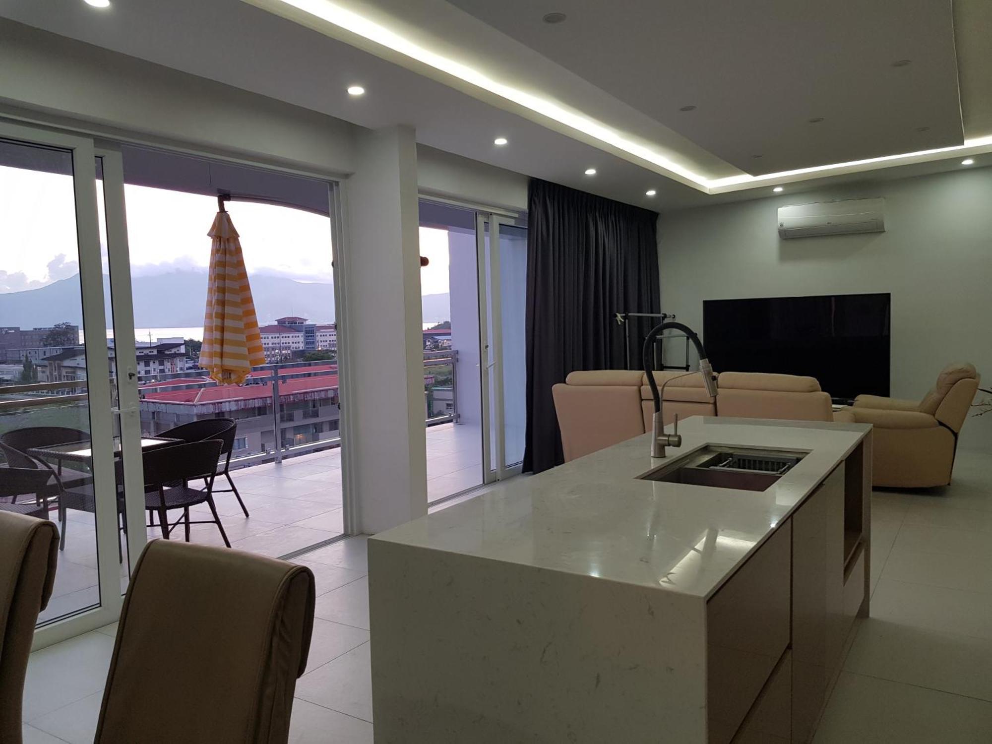 Chequers Suites Subic Bay Olongapo Eksteriør billede