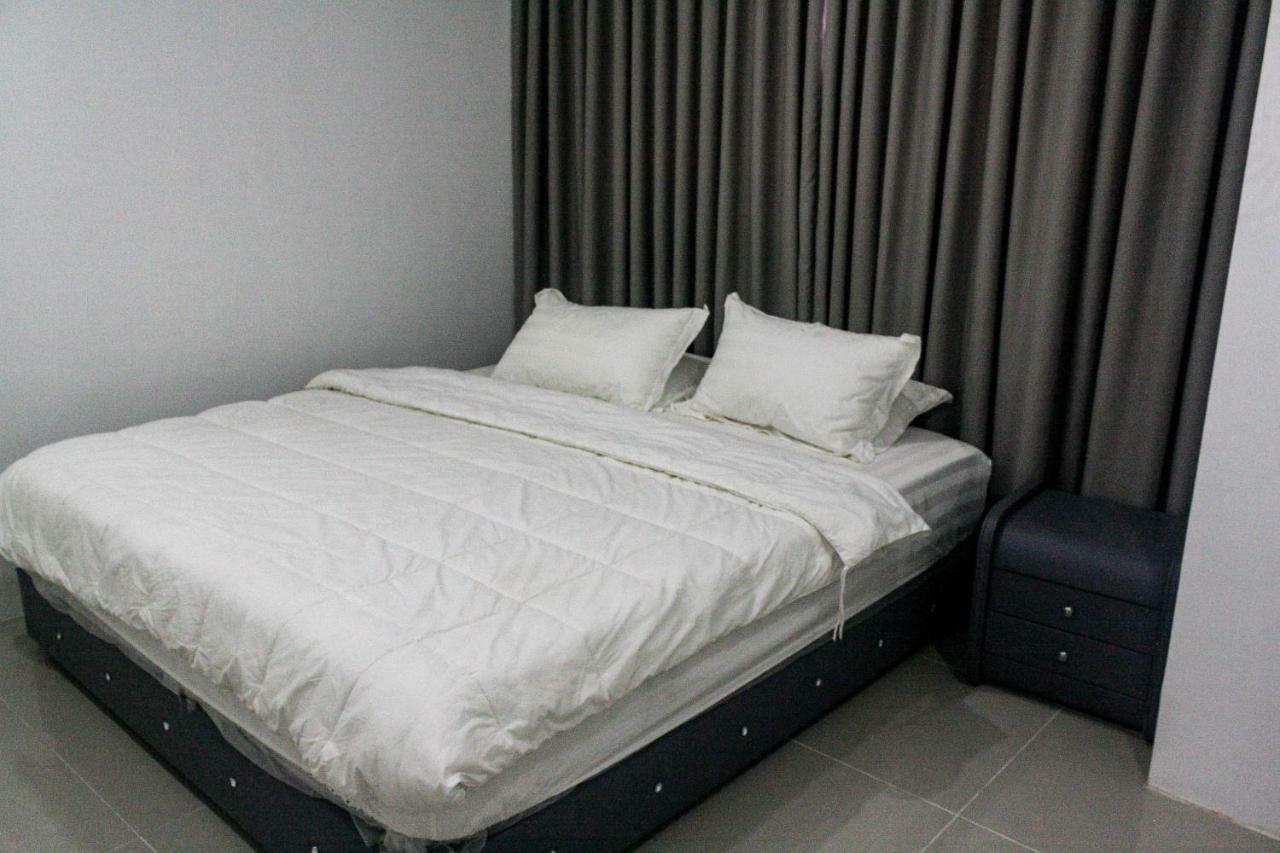Chequers Suites Subic Bay Olongapo Eksteriør billede